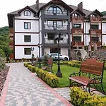 баймонт Hotel *