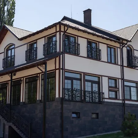 баймонт Hotel