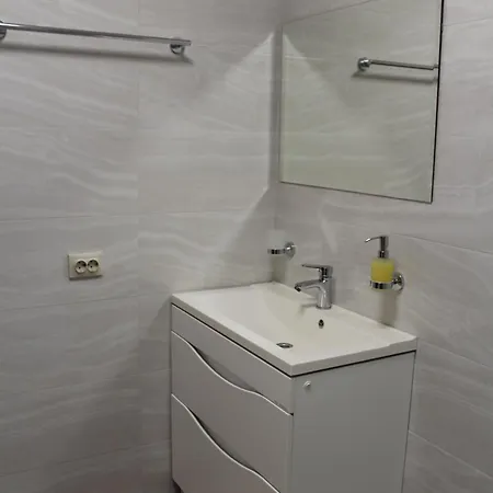 баймонт Hotel *