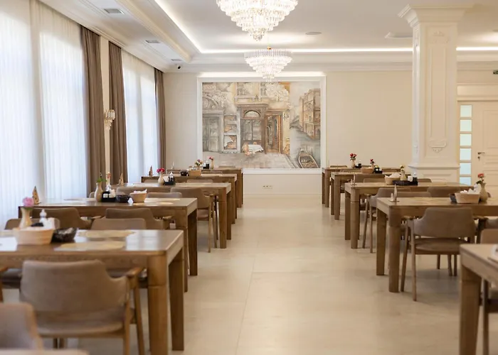 баймонт Hotel