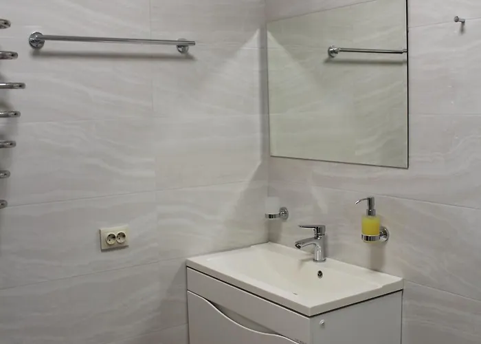 баймонт Hotel *